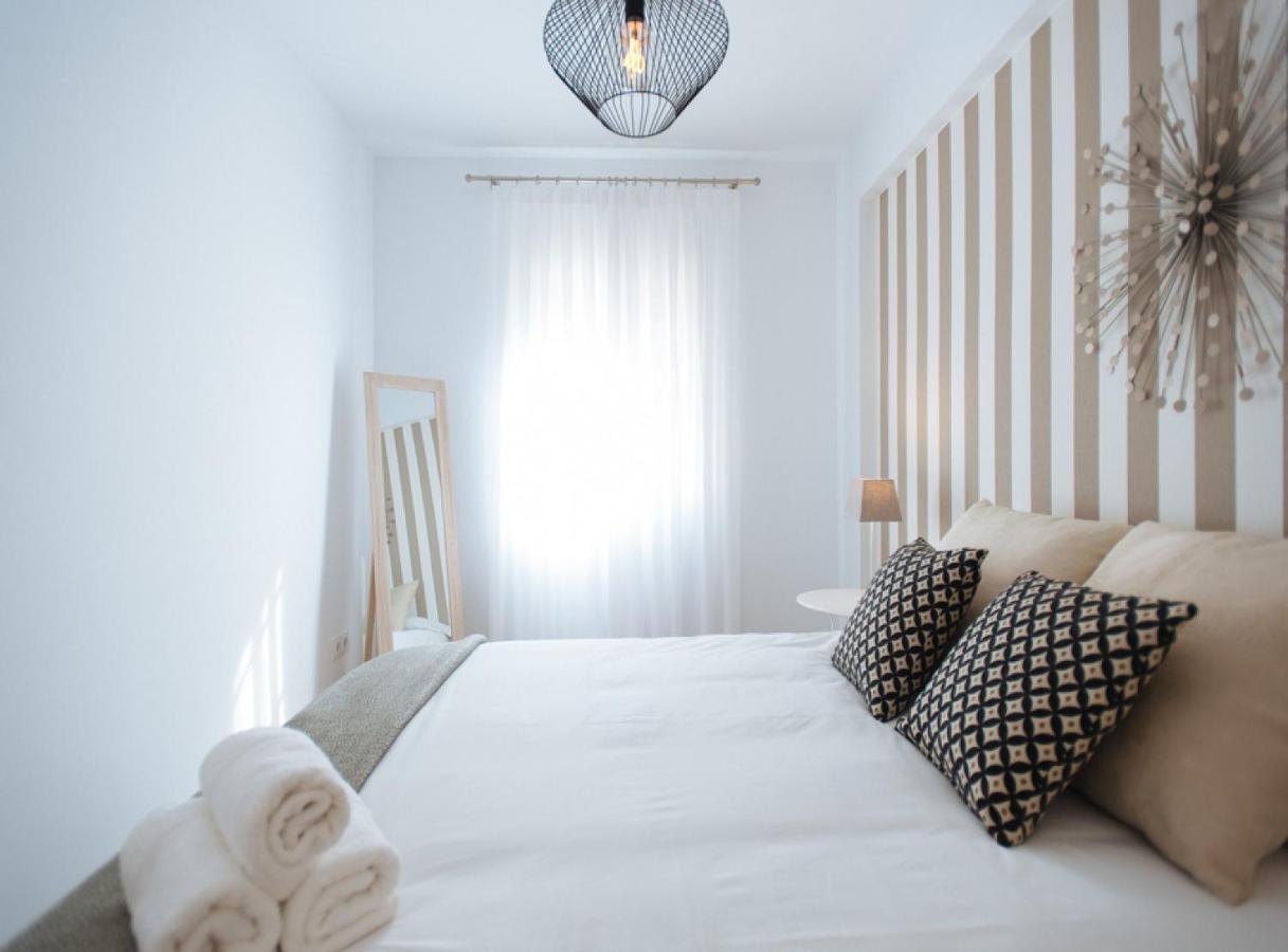 Azahares Suite Apartment Seville Exterior photo