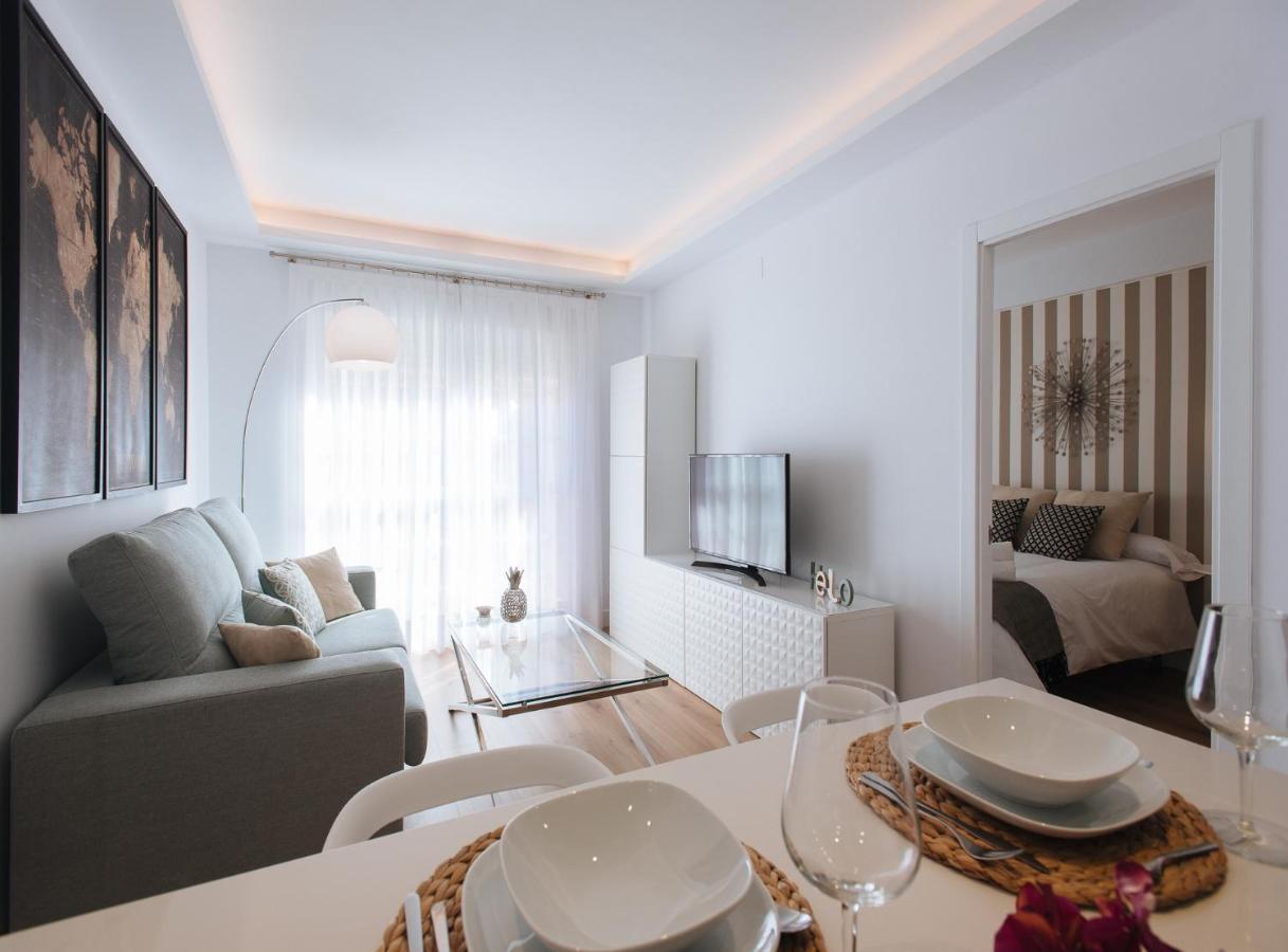 Azahares Suite Apartment Seville Exterior photo