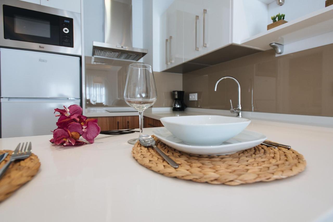 Azahares Suite Apartment Seville Exterior photo